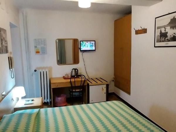 Hotel Major : photo 5 de la chambre chambre simple avec salle de bains privative