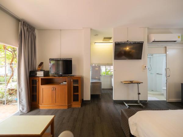 Bangkok Rama Hotel : photo 7 de la chambre bungalow deluxe - vue sur jardin