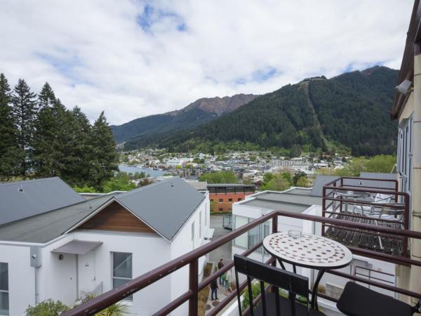 Caples Court Motel & Apartments : photo 8 de la chambre appartement 1 chambre exécutif avec vue sur le lac