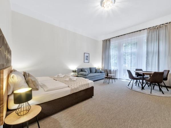 Rezidence Villa Gloria : photo 6 de la chambre studio avec balcon