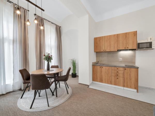 Rezidence Villa Gloria : photo 3 de la chambre chambre familiale