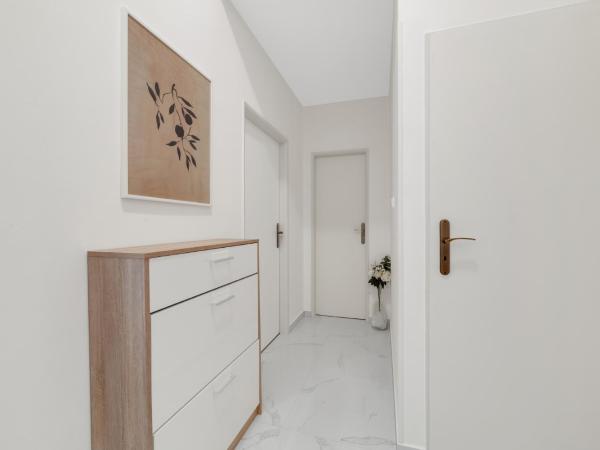 Rezidence Villa Gloria : photo 9 de la chambre chambre familiale