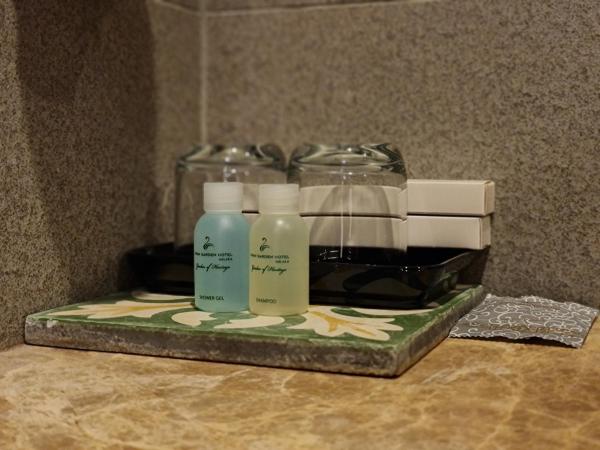 Swan Garden Hotel : photo 6 de la chambre chambre lit king-size de luxe avec cour