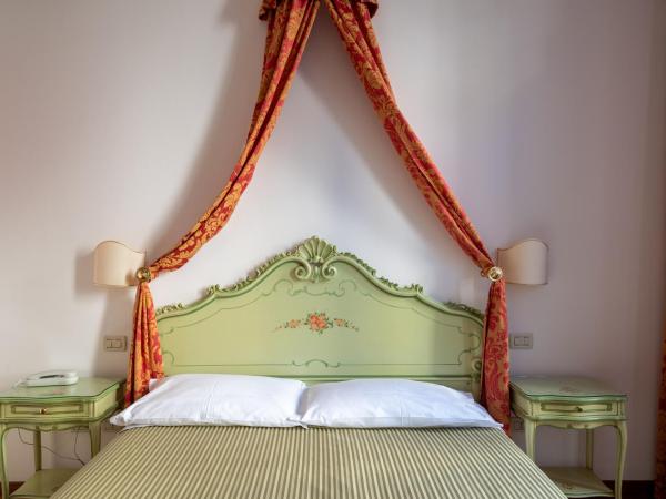 Hotel al Sotoportego : photo 6 de la chambre chambre double - vue sur canal