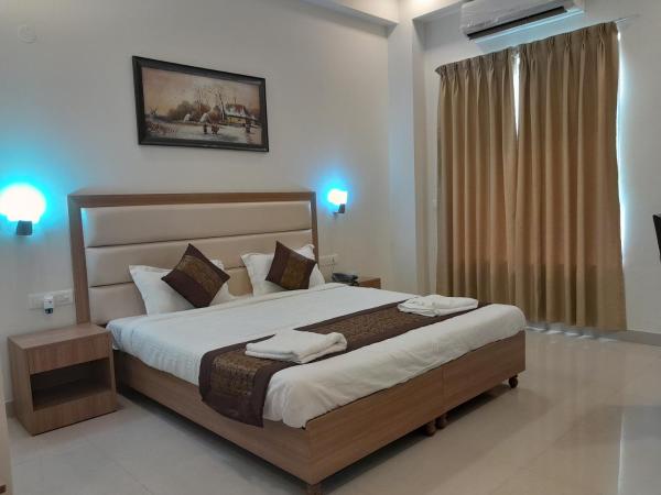 Hotel The Luxem - Behind Ibis Hotel Gurugram : photo 5 de la chambre chambre double deluxe