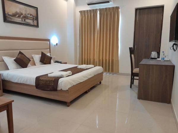 Hotel The Luxem - Behind Ibis Hotel Gurugram : photo 2 de la chambre chambre double deluxe