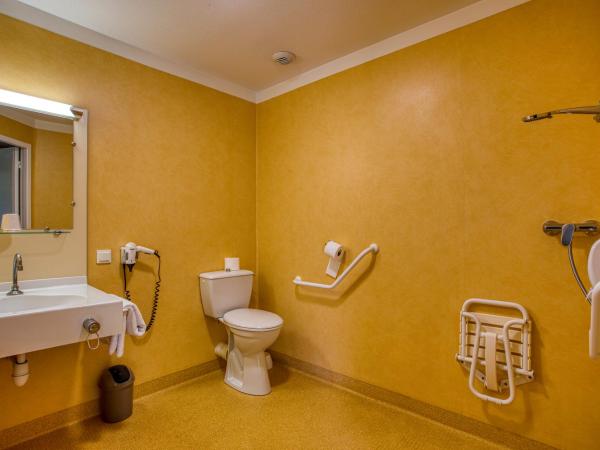Abbys Hotel : photo 6 de la chambre chambre lits jumeaux pour personnes  mobilit rduite
