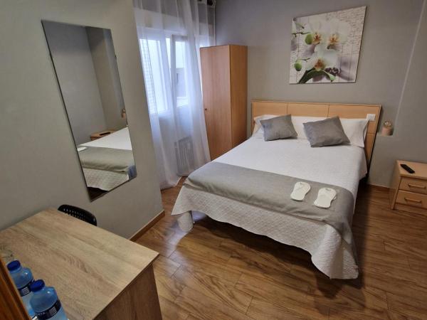 Hostal Fidalgo : photo 10 de la chambre chambre double