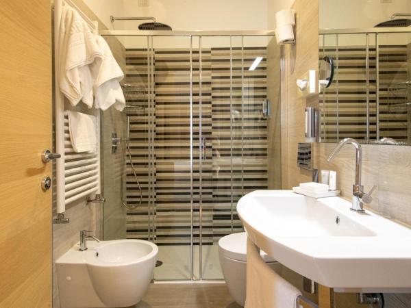 Hotel Aurora : photo 4 de la chambre chambre double ou lits jumeaux standard