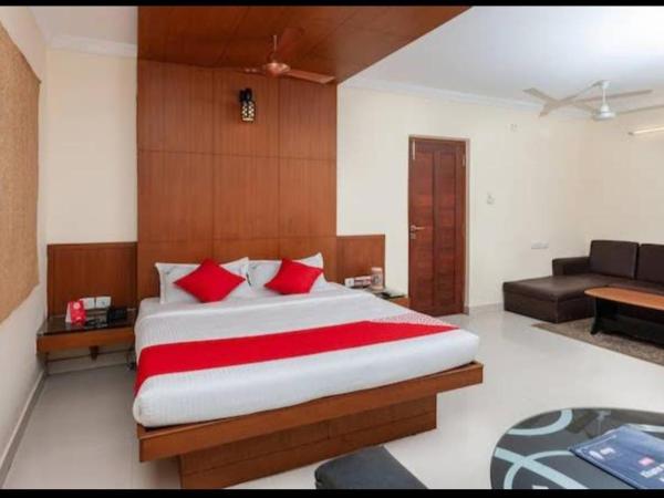 HOTEL MALABAR PLAZA : photo 3 de la chambre suite familiale