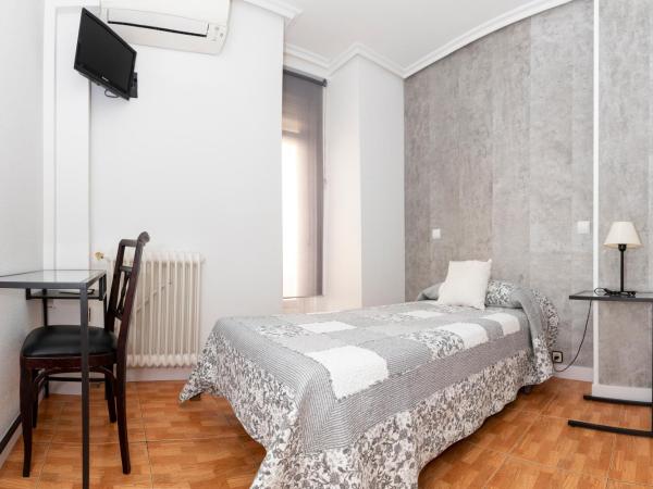 Hostal Tokio : photo 1 de la chambre chambre simple