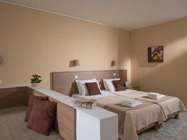 Lofos Apartments : photo 3 de la chambre studio familial