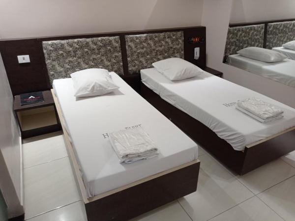 Hotel Flert - Tatuapé : photo 2 de la chambre chambre lits jumeaux spacieuse