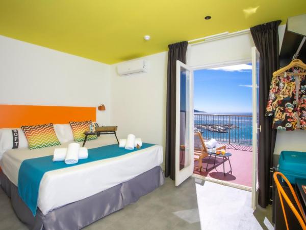 Casual Pop Art Benidorm : photo 3 de la chambre chambre double avec terrasse - vue sur mer