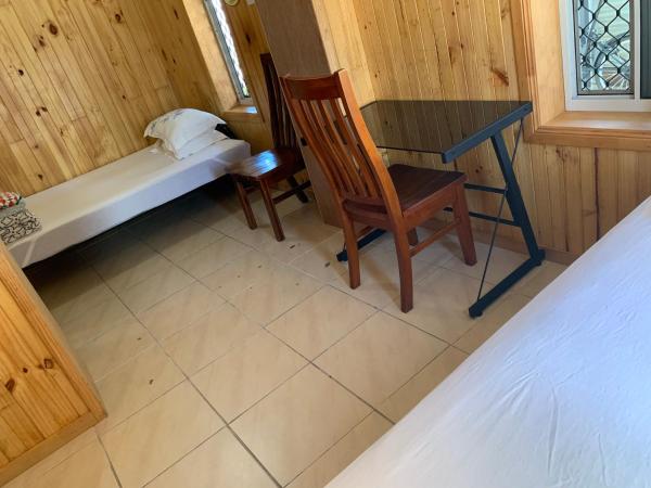 Happytourcairns sharehouse : photo 1 de la chambre chambre double avec salle de bains commune