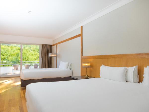 B&B HOTEL Sado Setúbal : photo 2 de la chambre chambre triple