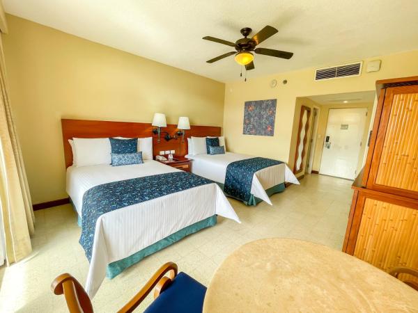 Pierre Mundo Imperial Riviera Diamante Acapulco : photo 3 de la chambre chambre double supérieure avec deux lits doubles