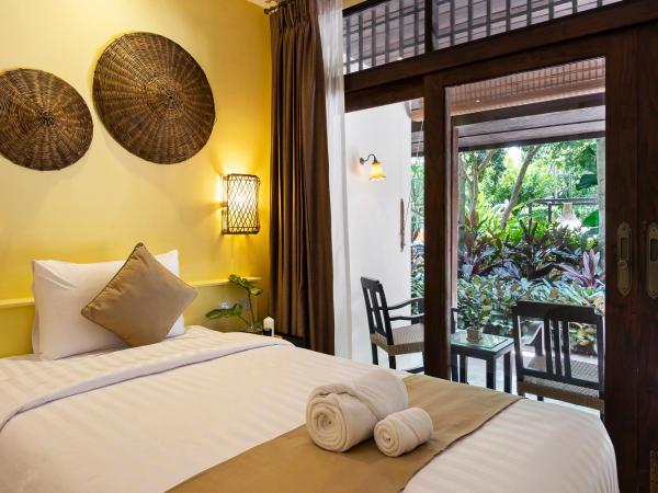 Ratchapruek Lanna Boutique : photo 9 de la chambre chambre lits jumeaux deluxe avec baignoire