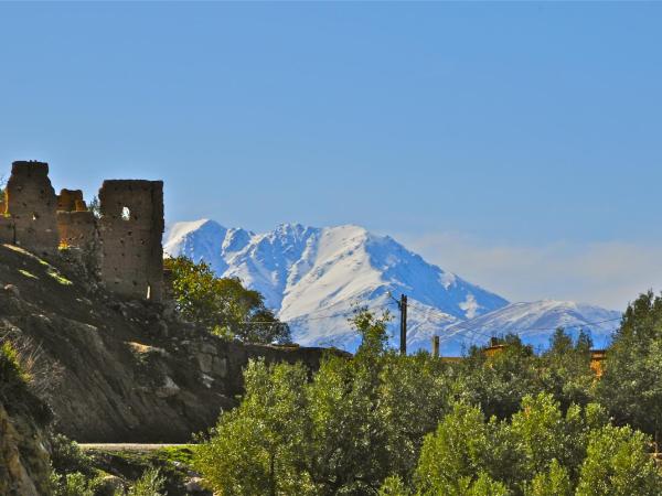 Villa Des 3 Golfs : photo 1 de la chambre suite junior avec terrasse