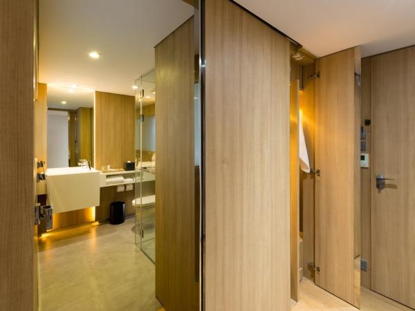 Ad Lib Hotel Bangkok : photo 9 de la chambre chambre lit king-size supérieure