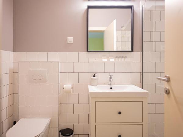 Paon Boutique Apartments : photo 6 de la chambre studio lit queen-size