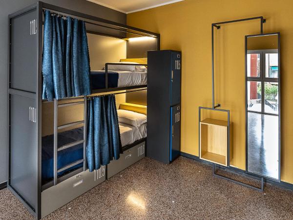 Marathon Hostel : photo 4 de la chambre lit dans dortoir mixte de 4 lits