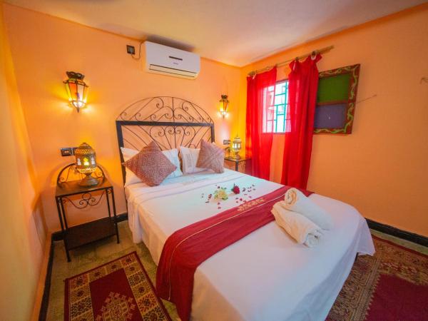 Maison Adam : photo 7 de la chambre chambre double avec salle de bains privative