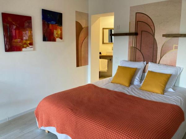 Casa Santa Giulia : photo 6 de la chambre chambre double - vue sur jardin