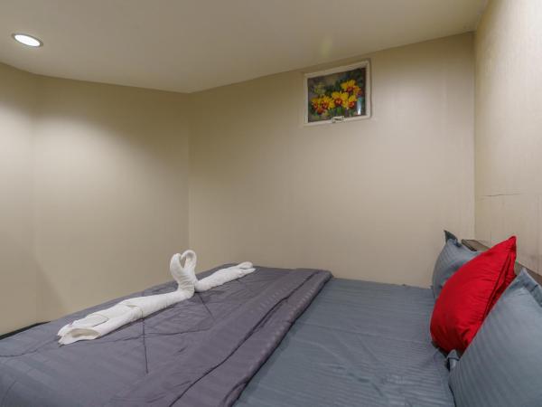 CheQinn Bed Sukhumvit 4 Nana Plaza : photo 7 de la chambre chambre double deluxe