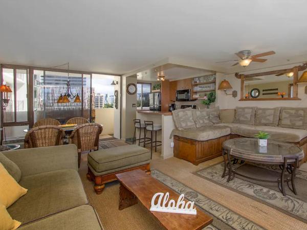 Diamond Head Beach Hotel : photo 4 de la chambre chambre quadruple - vue sur mer