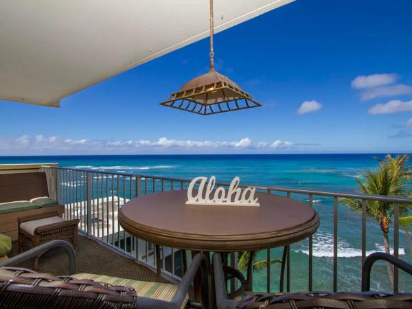 Diamond Head Beach Hotel : photo 2 de la chambre chambre quadruple - vue sur mer