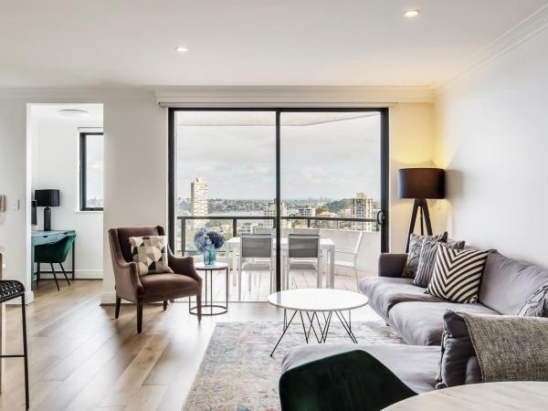 Milson Serviced Apartments : photo 1 de la chambre one bedroom luxury harbour view with study