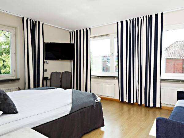 Hotel Allén - Sure Hotel by Best Western Allen : photo 3 de la chambre chambre familiale