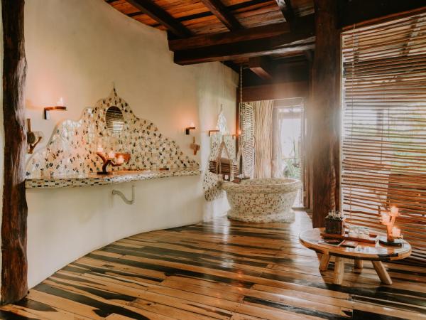Azulik : photo 4 de la chambre villa with outdoor tub