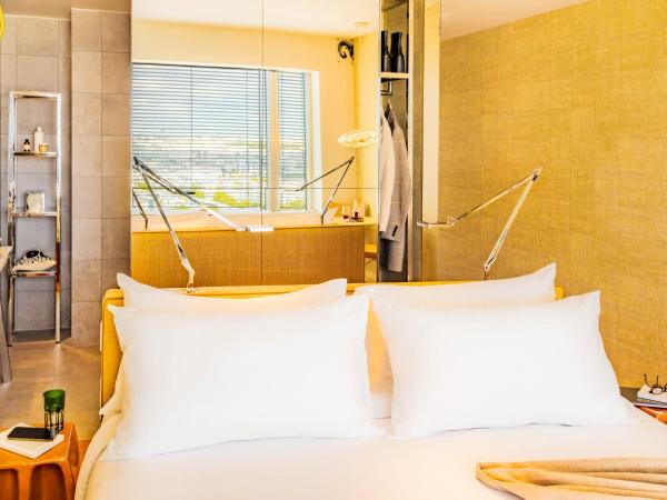 Too Hotel Paris - MGallery : photo 2 de la chambre executive king room with panoramic monument view