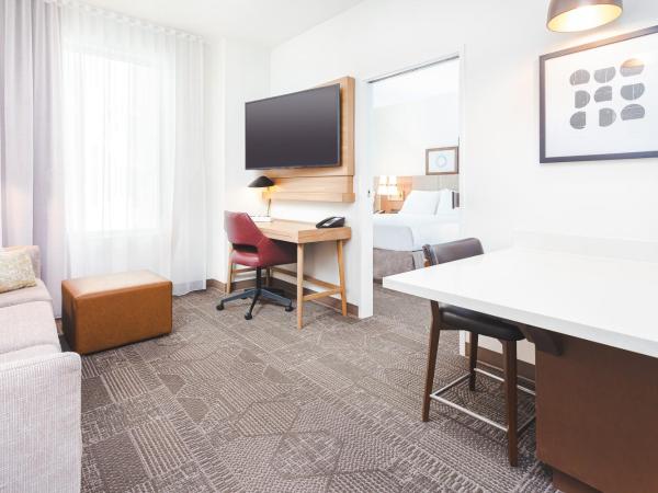 Staybridge Suites - Nashville - Vanderbilt, an IHG Hotel : photo 5 de la chambre queen suite with two queen beds and mobility accessible bathtub - non-smoking