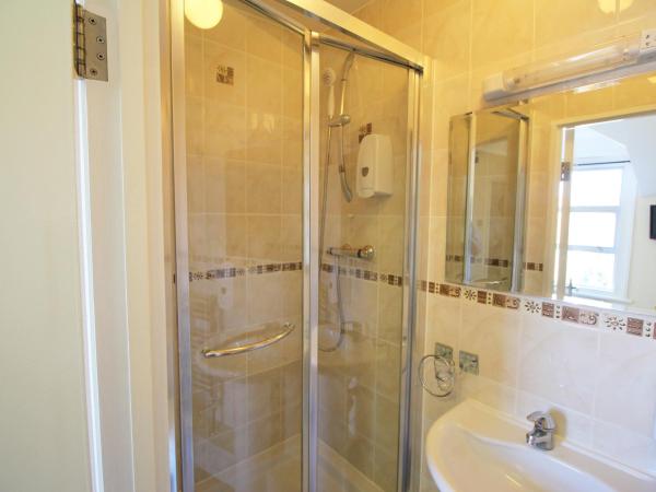 Flexistay Aparthotel Tooting : photo 3 de la chambre chambre double avec salle de bains privative