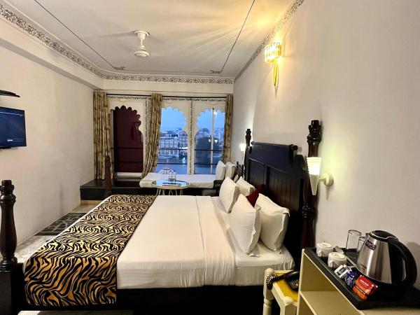 Hotel The Tiger : photo 1 de la chambre chambre double ou lits jumeaux deluxe - vue sur lac
