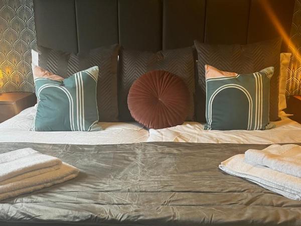 Woodquay House : photo 1 de la chambre chambre double avec salle de bains privative