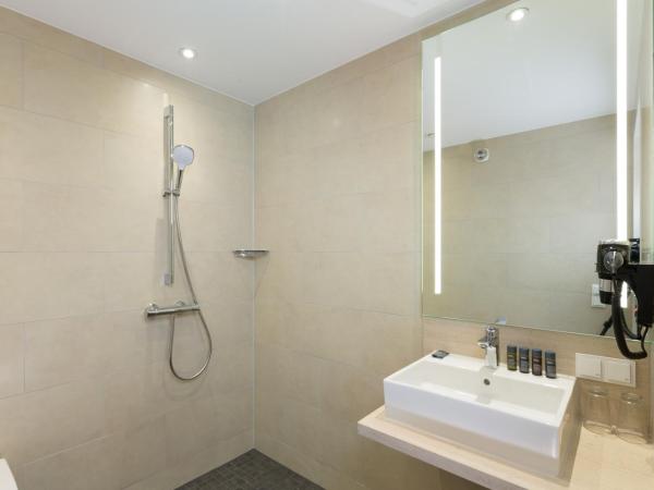 Holiday Inn Express Munich - City East, an IHG Hotel : photo 8 de la chambre chambre standard lit queen-size