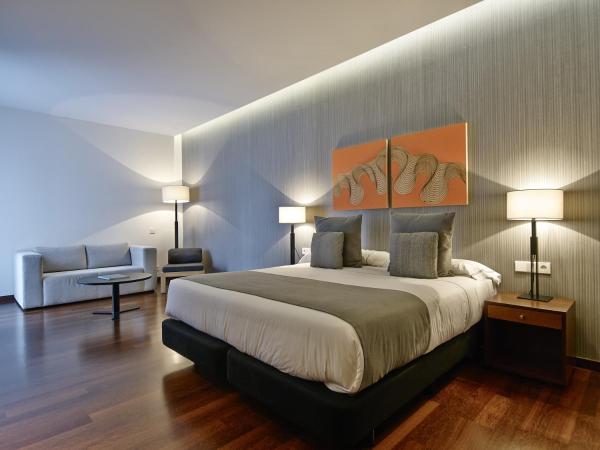 Hotel Carris Marineda : photo 4 de la chambre chambre double premium avec parking