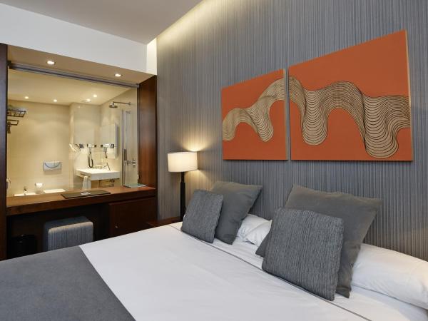 Hotel Carris Marineda : photo 6 de la chambre chambre double premium avec parking