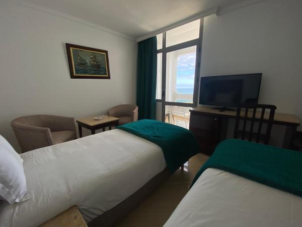 Hotel Azur : photo 5 de la chambre chambre double