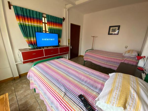 Hostal Mixteco Naba Nandoo : photo 3 de la chambre chambre lits jumeaux standard avec salle de bains commune