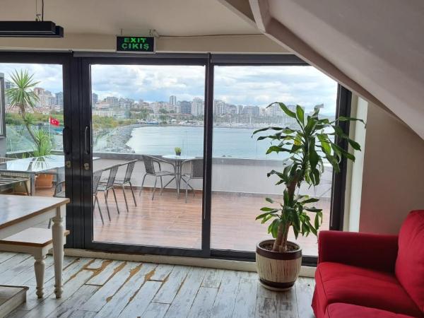 Melek Hotels Moda : photo 5 de la chambre suite avec terrasse