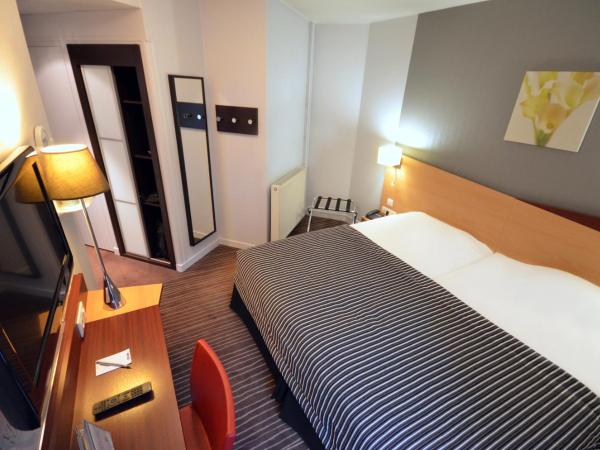 Kyriad Hotel Dijon Gare : photo 2 de la chambre chambre lits jumeaux avec accès spa