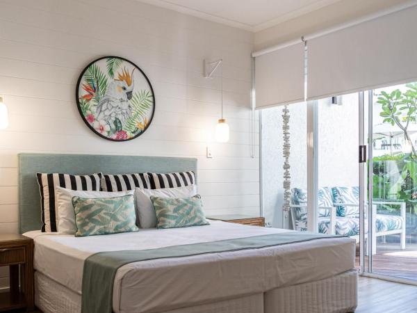 Beaches Holiday Apartments - Official Onsite Reception & Check In : photo 7 de la chambre deluxe two-bedroom apartment with pool deck access