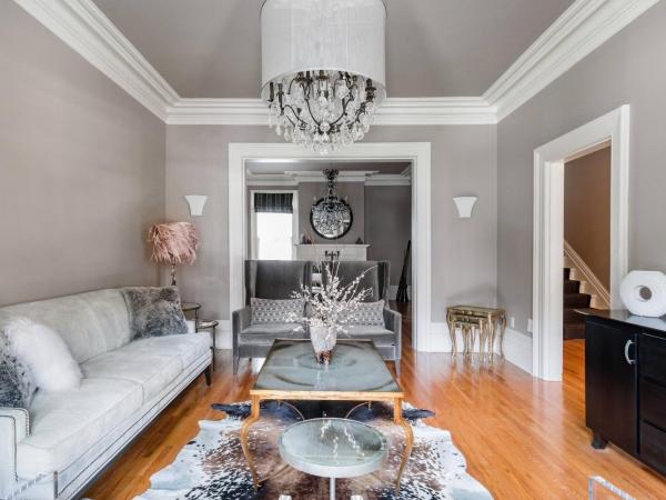 Downtown Luxury Victorian Retreat : photo 1 de la chambre chambre de luxe moderne