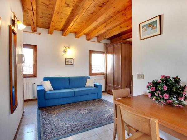 Locanda Delle Acque : photo 6 de la chambre chambre quadruple avec terrasse - vue sur canal