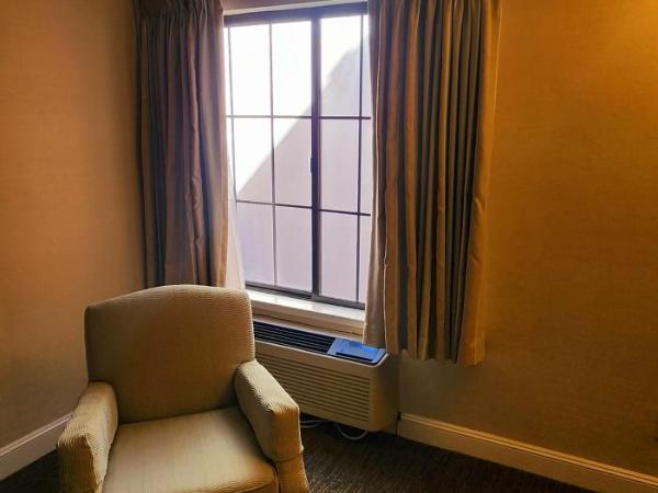 Chelsea Inn : photo 9 de la chambre chambre lit king-size - accessible aux personnes à mobilité réduite